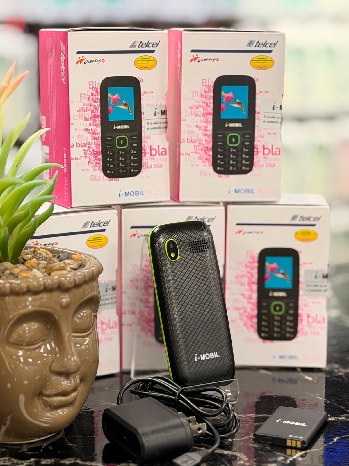 Celular Tipo Cacahuatito i-Mobil M220