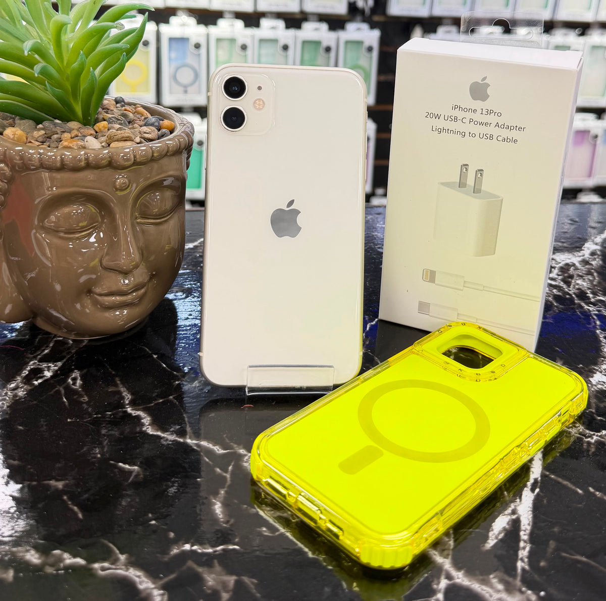 iPhone 11 | 64 GB | Incluye Accesorios | 3 Meses de Garantía